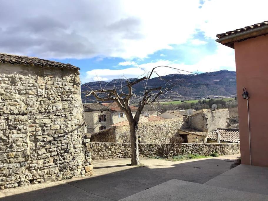Gite Confortable Village Medieval Sainte-Jalle Baronnies Provencales Exterior photo